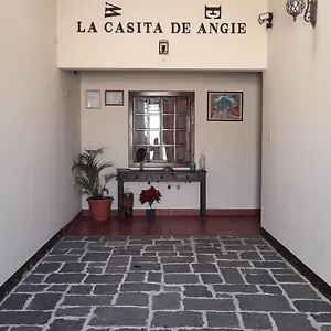 https://la-casita-de-angie.guatemalaantiguahotels.com